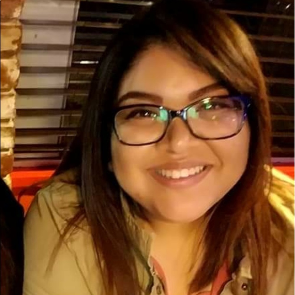 Meet your Posher, Maria cecelia